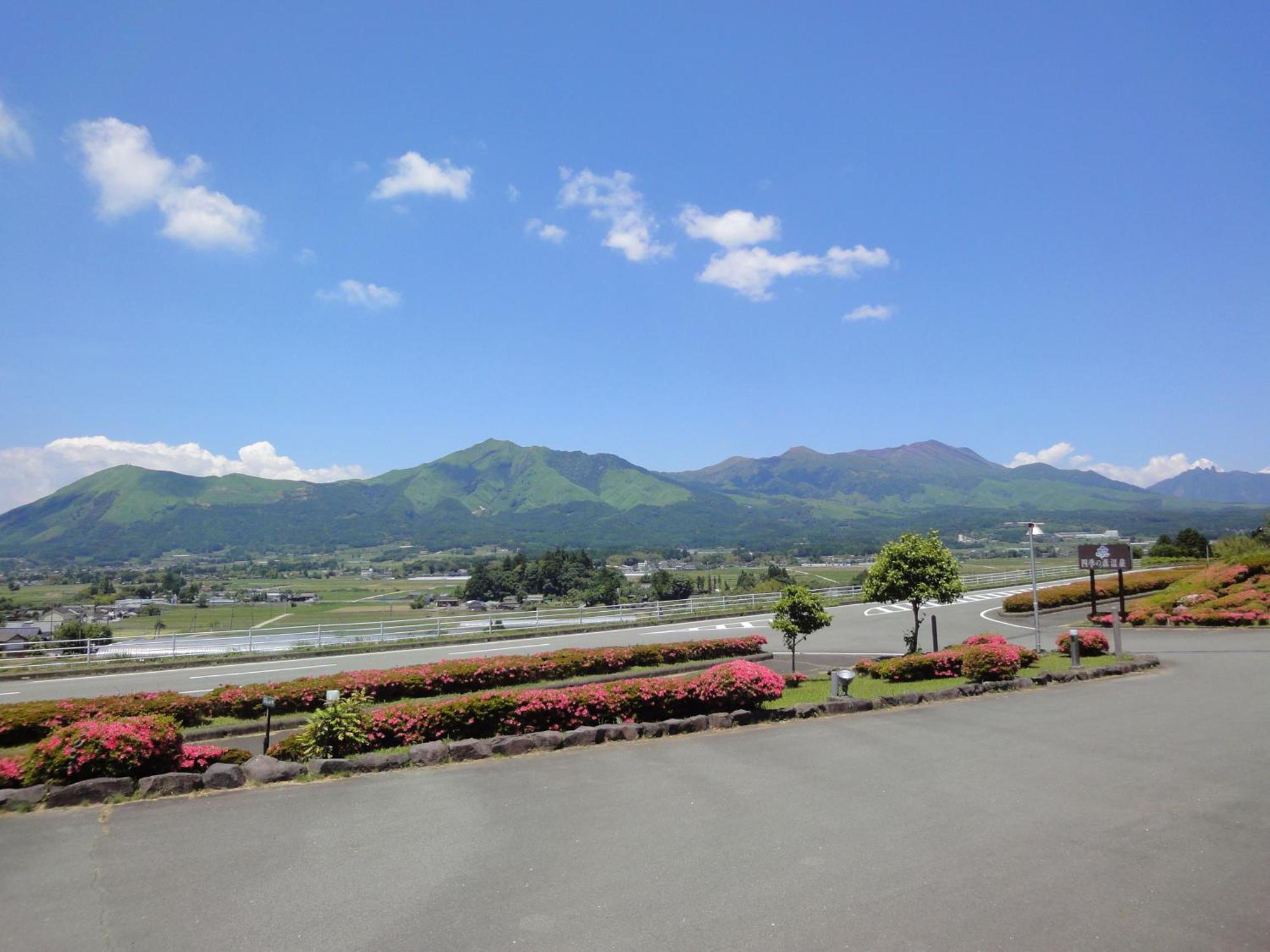Hotel Shikino Mori à Aso Extérieur photo