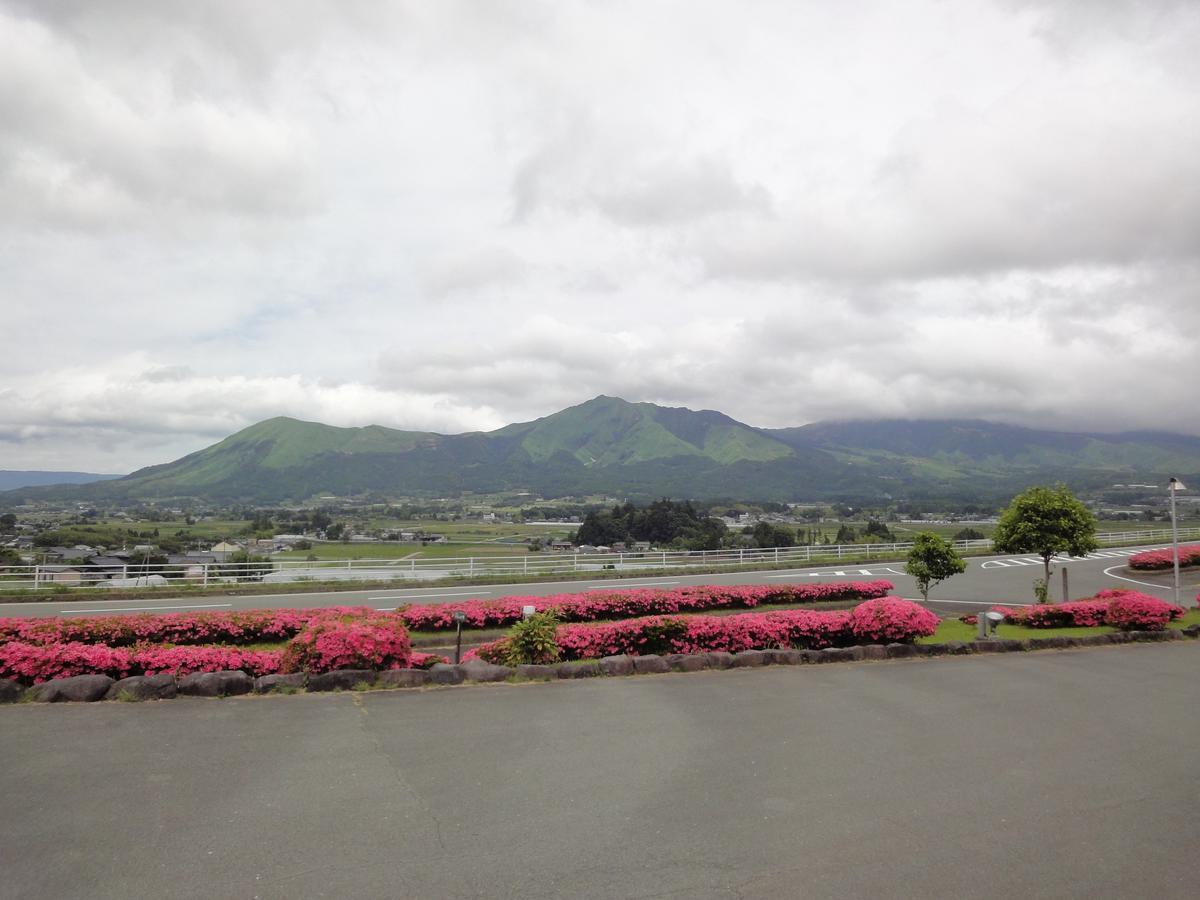 Hotel Shikino Mori à Aso Extérieur photo